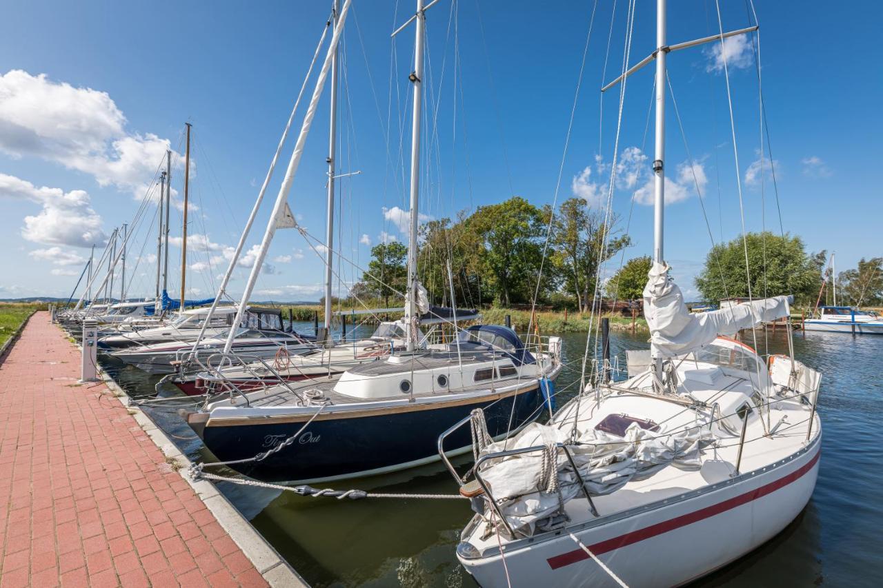 Marina Martinshafen Otel Sassnitz Dış mekan fotoğraf